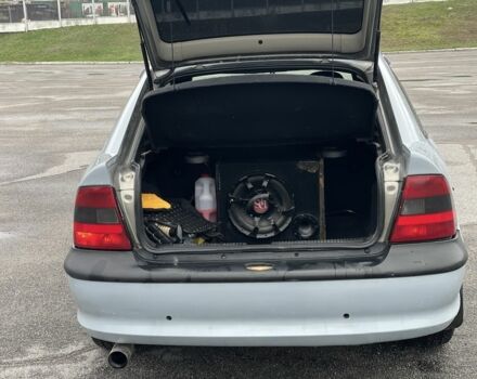 Серый Опель Вектра, объемом двигателя 2 л и пробегом 330 тыс. км за 2500 $, фото 6 на Automoto.ua