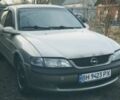 Серый Опель Вектра, объемом двигателя 1.6 л и пробегом 320 тыс. км за 1100 $, фото 1 на Automoto.ua