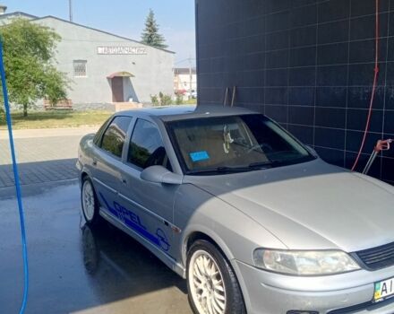 Серый Опель Вектра, объемом двигателя 1.8 л и пробегом 270 тыс. км за 2750 $, фото 2 на Automoto.ua