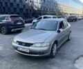 Серый Опель Вектра, объемом двигателя 1.8 л и пробегом 300 тыс. км за 1200 $, фото 5 на Automoto.ua