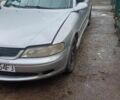 Сірий Опель Вектра, об'ємом двигуна 2 л та пробігом 300 тис. км за 1370 $, фото 1 на Automoto.ua