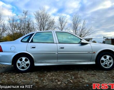 Сірий Опель Вектра, об'ємом двигуна 1.6 л та пробігом 267 тис. км за 2500 $, фото 4 на Automoto.ua