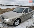 Сірий Опель Вектра, об'ємом двигуна 1.6 л та пробігом 275 тис. км за 2500 $, фото 1 на Automoto.ua