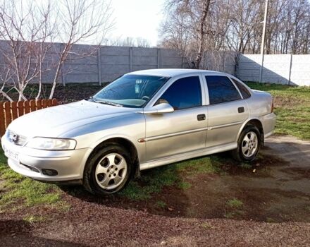 Серый Опель Вектра, объемом двигателя 2 л и пробегом 320 тыс. км за 1950 $, фото 5 на Automoto.ua