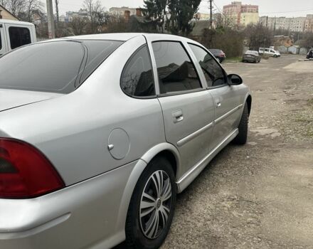 Серый Опель Вектра, объемом двигателя 1.8 л и пробегом 319 тыс. км за 2700 $, фото 4 на Automoto.ua