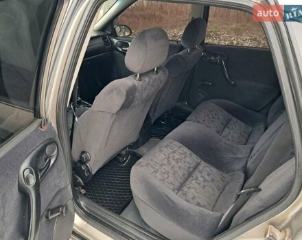 Сірий Опель Вектра, об'ємом двигуна 1.6 л та пробігом 275 тис. км за 2500 $, фото 9 на Automoto.ua