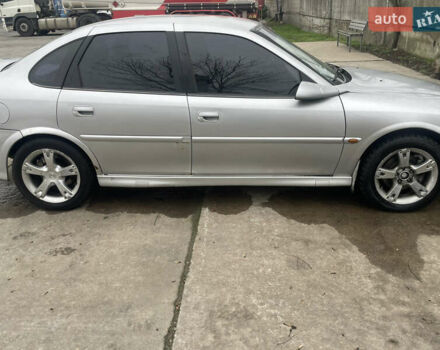 Сірий Опель Вектра, об'ємом двигуна 1.62 л та пробігом 398 тис. км за 2200 $, фото 3 на Automoto.ua