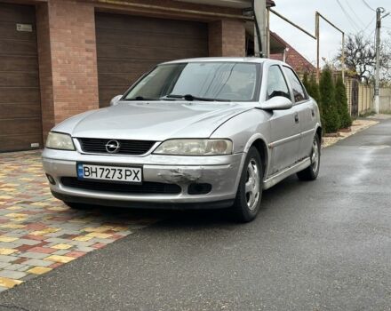 Серый Опель Вектра, объемом двигателя 2 л и пробегом 290 тыс. км за 1750 $, фото 2 на Automoto.ua