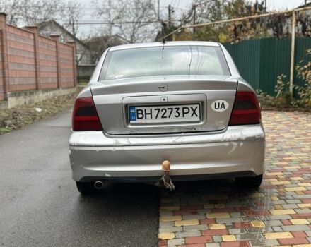 Серый Опель Вектра, объемом двигателя 2 л и пробегом 290 тыс. км за 1750 $, фото 4 на Automoto.ua