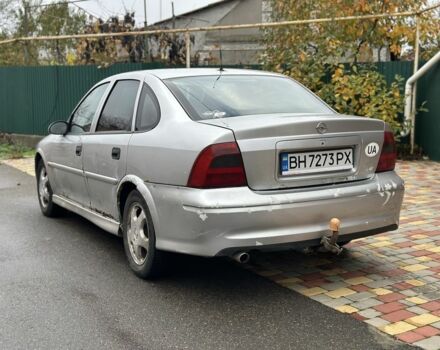 Серый Опель Вектра, объемом двигателя 2 л и пробегом 290 тыс. км за 1750 $, фото 3 на Automoto.ua