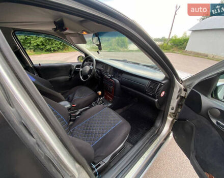 Сірий Опель Вектра, об'ємом двигуна 1.8 л та пробігом 498 тис. км за 2650 $, фото 4 на Automoto.ua