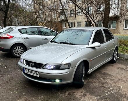 Сірий Опель Вектра, об'ємом двигуна 1.6 л та пробігом 277 тис. км за 3300 $, фото 3 на Automoto.ua