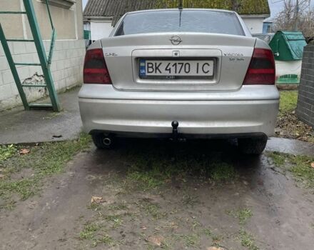 Серый Опель Вектра, объемом двигателя 1.8 л и пробегом 290 тыс. км за 2999 $, фото 4 на Automoto.ua