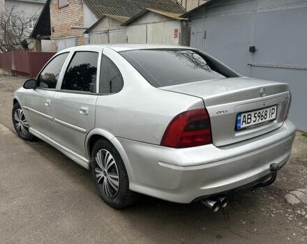 Серый Опель Вектра, объемом двигателя 1.8 л и пробегом 319 тыс. км за 2700 $, фото 6 на Automoto.ua