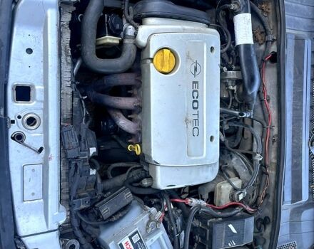 Сірий Опель Вектра, об'ємом двигуна 1.6 л та пробігом 398 тис. км за 2200 $, фото 4 на Automoto.ua