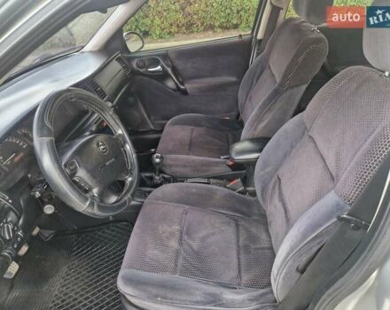 Сірий Опель Вектра, об'ємом двигуна 2 л та пробігом 312 тис. км за 2800 $, фото 1 на Automoto.ua