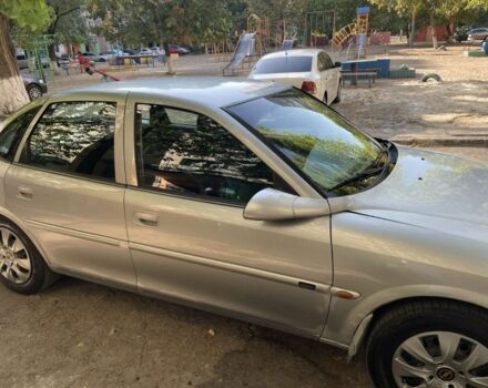 Сірий Опель Вектра, об'ємом двигуна 2 л та пробігом 260 тис. км за 2600 $, фото 2 на Automoto.ua