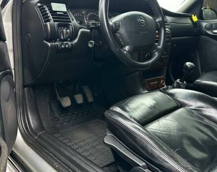 Сірий Опель Вектра, об'ємом двигуна 1.8 л та пробігом 390 тис. км за 3300 $, фото 11 на Automoto.ua