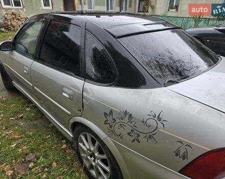 Сірий Опель Вектра, об'ємом двигуна 1.8 л та пробігом 271 тис. км за 2000 $, фото 2 на Automoto.ua