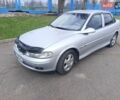 Сірий Опель Вектра, об'ємом двигуна 2 л та пробігом 151 тис. км за 3300 $, фото 1 на Automoto.ua