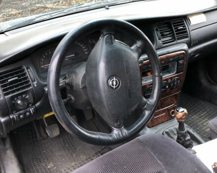 Серый Опель Вектра, объемом двигателя 2 л и пробегом 380 тыс. км за 2000 $, фото 2 на Automoto.ua