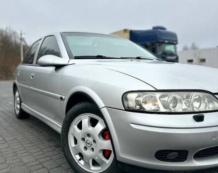 Сірий Опель Вектра, об'ємом двигуна 1.8 л та пробігом 390 тис. км за 3300 $, фото 1 на Automoto.ua