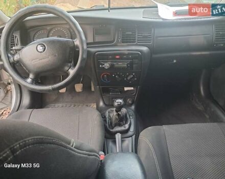 Серый Опель Вектра, объемом двигателя 1.6 л и пробегом 194 тыс. км за 3799 $, фото 17 на Automoto.ua