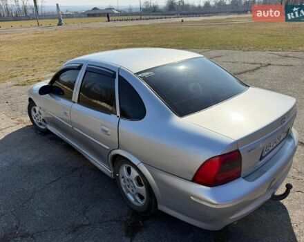 Серый Опель Вектра, объемом двигателя 1.8 л и пробегом 250 тыс. км за 2900 $, фото 16 на Automoto.ua