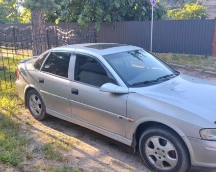 Серый Опель Вектра, объемом двигателя 2 л и пробегом 285 тыс. км за 2300 $, фото 1 на Automoto.ua