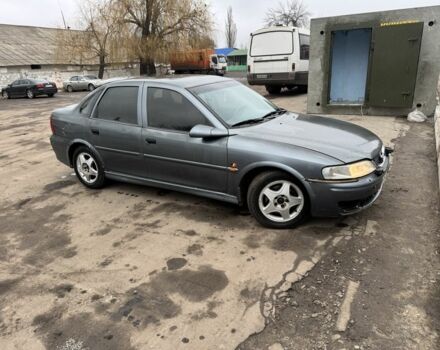 Серый Опель Вектра, объемом двигателя 2.2 л и пробегом 350 тыс. км за 2100 $, фото 2 на Automoto.ua