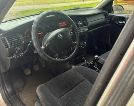 Сірий Опель Вектра, об'ємом двигуна 1.8 л та пробігом 310 тис. км за 1550 $, фото 14 на Automoto.ua