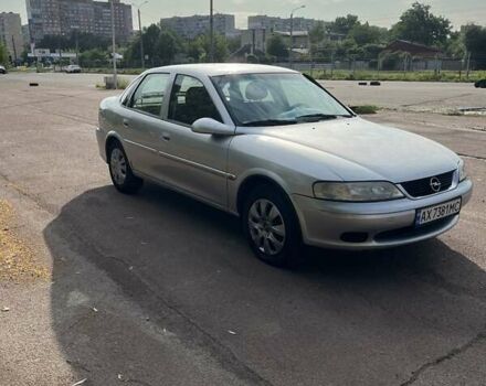 Серый Опель Вектра, объемом двигателя 1.6 л и пробегом 400 тыс. км за 2800 $, фото 1 на Automoto.ua