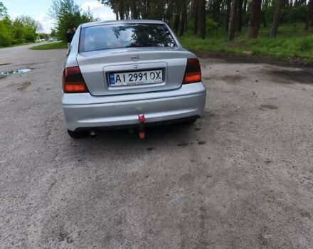 Серый Опель Вектра, объемом двигателя 2 л и пробегом 370 тыс. км за 1000 $, фото 4 на Automoto.ua