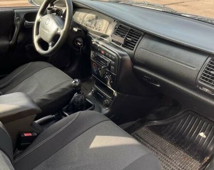 Серый Опель Вектра, объемом двигателя 1.6 л и пробегом 400 тыс. км за 2800 $, фото 8 на Automoto.ua