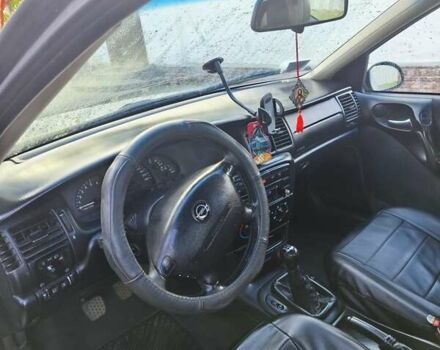 Серый Опель Вектра, объемом двигателя 2 л и пробегом 370 тыс. км за 1000 $, фото 8 на Automoto.ua