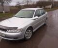 Сірий Опель Вектра, об'ємом двигуна 1.8 л та пробігом 227 тис. км за 4000 $, фото 4 на Automoto.ua
