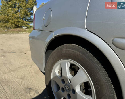 Серый Опель Вектра, объемом двигателя 1.6 л и пробегом 213 тыс. км за 4300 $, фото 6 на Automoto.ua