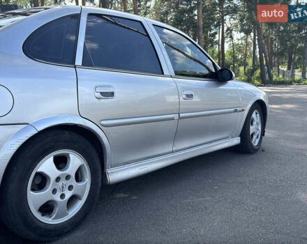 Серый Опель Вектра, объемом двигателя 1.8 л и пробегом 266 тыс. км за 3000 $, фото 9 на Automoto.ua