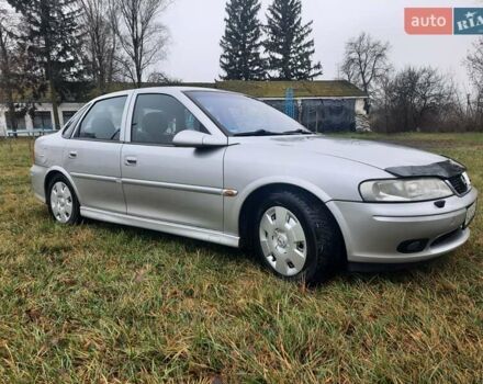 Сірий Опель Вектра, об'ємом двигуна 1.6 л та пробігом 280 тис. км за 3800 $, фото 2 на Automoto.ua