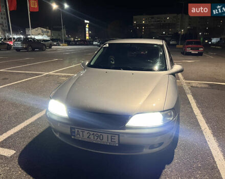 Серый Опель Вектра, объемом двигателя 2.2 л и пробегом 295 тыс. км за 4300 $, фото 5 на Automoto.ua