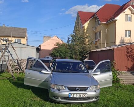 Серый Опель Вектра, объемом двигателя 2 л и пробегом 293 тыс. км за 2890 $, фото 15 на Automoto.ua