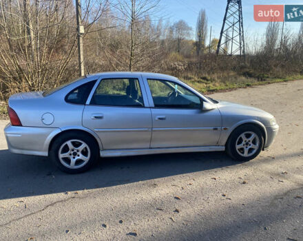 Сірий Опель Вектра, об'ємом двигуна 2.2 л та пробігом 312 тис. км за 2500 $, фото 3 на Automoto.ua