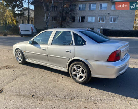 Сірий Опель Вектра, об'ємом двигуна 2.2 л та пробігом 312 тис. км за 2500 $, фото 6 на Automoto.ua