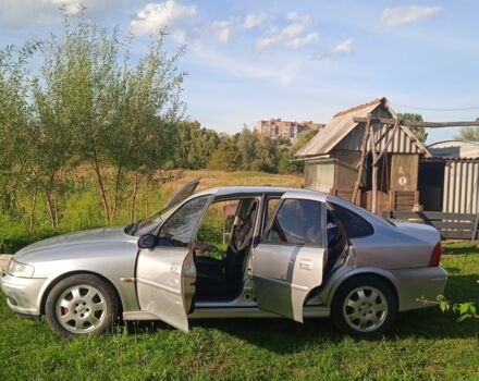 Серый Опель Вектра, объемом двигателя 2 л и пробегом 293 тыс. км за 2890 $, фото 14 на Automoto.ua