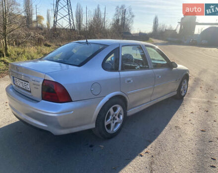 Сірий Опель Вектра, об'ємом двигуна 2.2 л та пробігом 312 тис. км за 2500 $, фото 4 на Automoto.ua