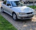 Серый Опель Вектра, объемом двигателя 2 л и пробегом 285 тыс. км за 3600 $, фото 1 на Automoto.ua
