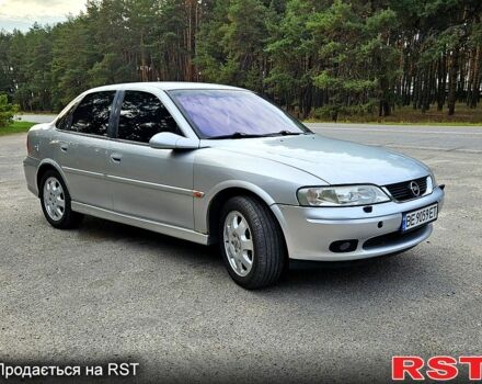 Серый Опель Вектра, объемом двигателя 1.8 л и пробегом 314 тыс. км за 3500 $, фото 8 на Automoto.ua