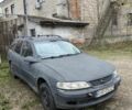 Серый Опель Вектра, объемом двигателя 2 л и пробегом 300 тыс. км за 349 $, фото 1 на Automoto.ua
