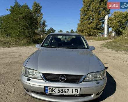 Серый Опель Вектра, объемом двигателя 1.6 л и пробегом 213 тыс. км за 4300 $, фото 3 на Automoto.ua