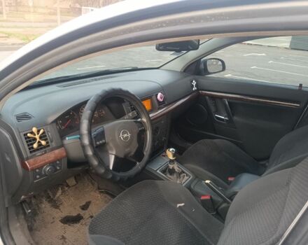 Сірий Опель Вектра, об'ємом двигуна 2.2 л та пробігом 200 тис. км за 1450 $, фото 4 на Automoto.ua